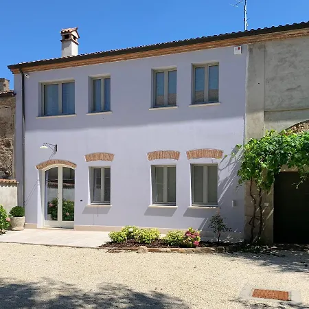 Bed & Breakfast Nonna Teresa Roverbella